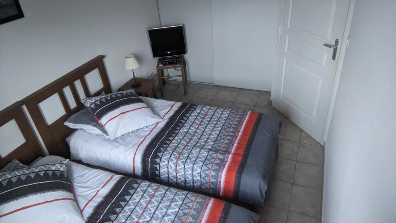 Maisonnette Dans Domaine Avec Piscine A Nyons, Pays Des Olives מראה חיצוני תמונה